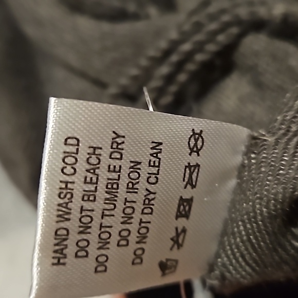 3 Comfy Thread Womens Gray Black Brown 100% Polyester Fringed Scarves Wraparound - Picture 9 of 9